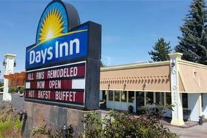 Bend Oregon Hotels: Find Cheap Hotel Deals Here! Living in Oregon: Moving Tips, Cost of Living & Best Cities Bend Oregon Hotels: Find Cheap Hotel Deals Here! | Living in Oregon: Moving Tips, Cost of Living & Best Cities