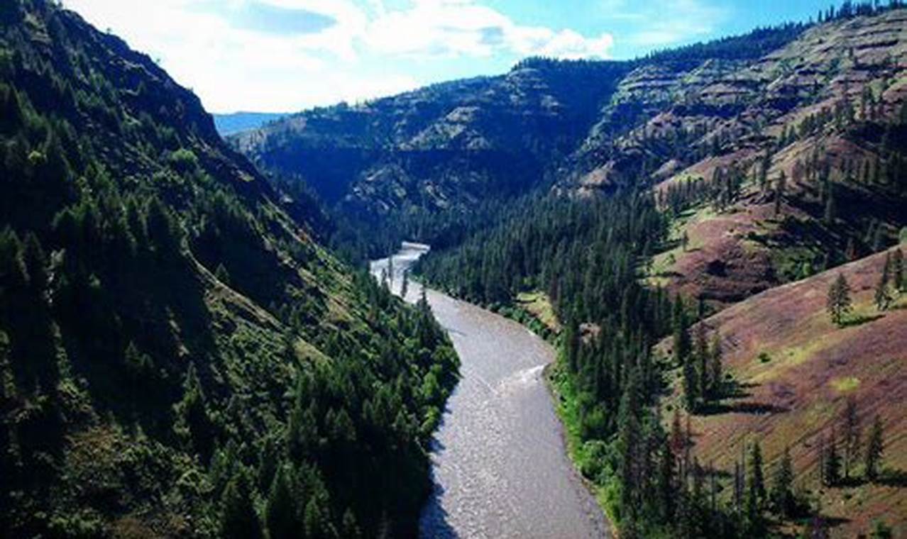 Trip from La Grande, OR to Portland: Guide & Tips Living in Oregon: Moving Tips, Cost of Living & Best Cities Trip from La Grande, OR to Portland: Guide & Tips | Living in Oregon: Moving Tips, Cost of Living & Best Cities