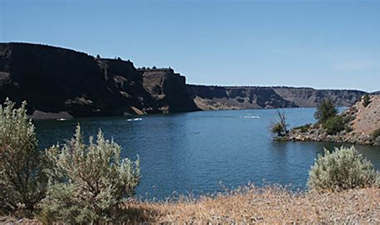 Lake Billy Chinook, Oregon Weather: Your Trip Planner! Living in Oregon: Moving Tips, Cost of Living & Best Cities Lake Billy Chinook, Oregon Weather: Your Trip Planner! | Living in Oregon: Moving Tips, Cost of Living & Best Cities