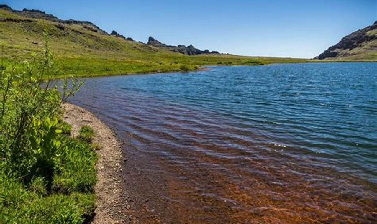 Discover Wildhorse Lake, Oregon: A Gem in the Cascades Living in Oregon: Moving Tips, Cost of Living & Best Cities Discover Wildhorse Lake, Oregon: A Gem in the Cascades | Living in Oregon: Moving Tips, Cost of Living & Best Cities