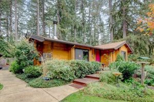 Find Your Dream Home: Homes for Sale in Junction City, OR Living in Oregon: Moving Tips, Cost of Living & Best Cities Find Your Dream Home: Homes for Sale in Junction City, OR | Living in Oregon: Moving Tips, Cost of Living & Best Cities