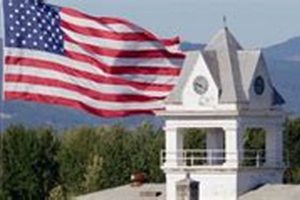 St. Helens, Oregon Hotels: Your Best Stay [Year] | Living in Oregon: Moving Tips, Cost of Living & Best Cities