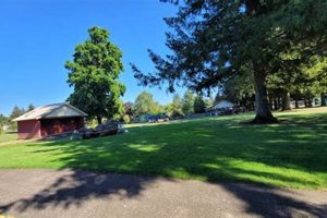 Visit Hillendale Park Oregon City: Fun & Nature! | Living in Oregon: Moving Tips, Cost of Living & Best Cities
