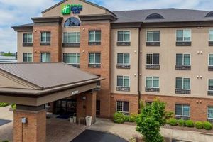 Best Hotels Near Hayward Field Eugene, OR: Your Guide Living in Oregon: Moving Tips, Cost of Living & Best Cities Best Hotels Near Hayward Field Eugene, OR: Your Guide | Living in Oregon: Moving Tips, Cost of Living & Best Cities
