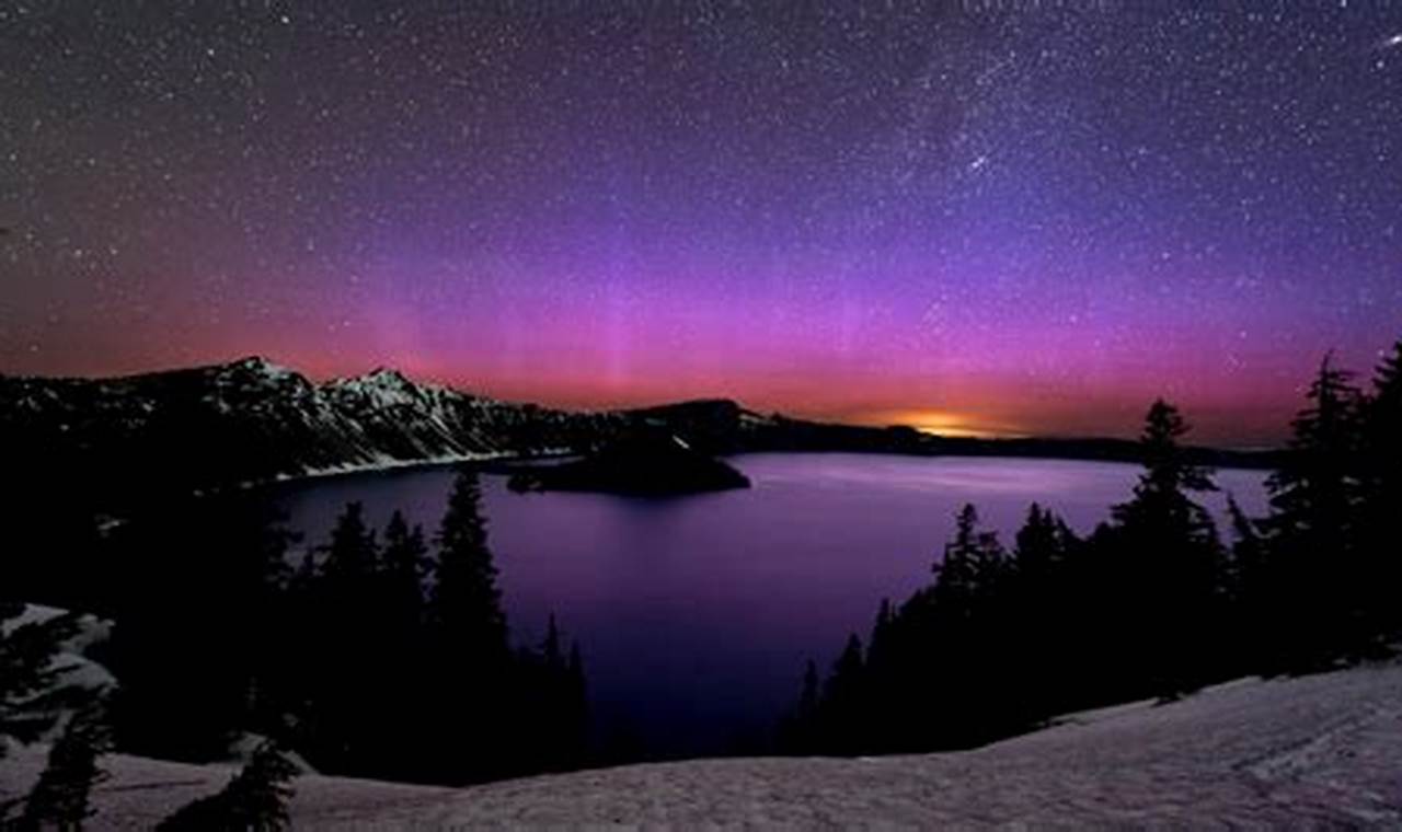 Chasing Aurora Borealis at Crater Lake, Oregon: A Guide | Living in Oregon: Moving Tips, Cost of Living & Best Cities