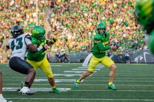 Best Ways: How to Watch Oregon Ducks Football Games Live | Living in Oregon: Moving Tips, Cost of Living & Best Cities