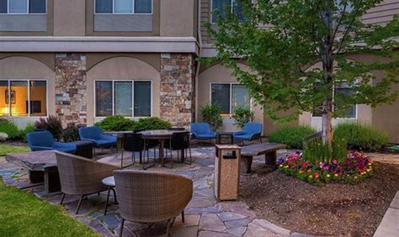 Find: Hotels Near Hayden Homes Amphitheater (Bend, OR) Living in Oregon: Moving Tips, Cost of Living & Best Cities Find: Hotels Near Hayden Homes Amphitheater (Bend, OR) | Living in Oregon: Moving Tips, Cost of Living & Best Cities