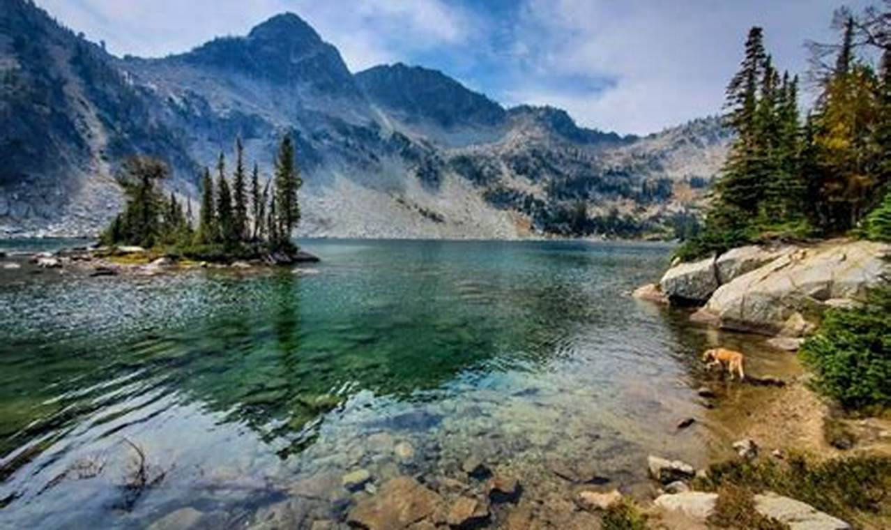Explore Maxwell Lake, Oregon: A Coastal Gem | Living in Oregon: Moving Tips, Cost of Living & Best Cities