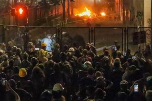 Portland Riots Today: Unrest in Oregon [LIVE] | Living in Oregon: Moving Tips, Cost of Living & Best Cities