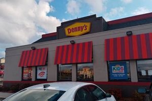 Your Denny's in Medford, OR: Find Deals & Menu Now! | Living in Oregon: Moving Tips, Cost of Living & Best Cities