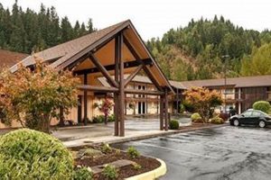Oakridge, Oregon Hotel Guide: Find Your Perfect Stay! | Living in Oregon: Moving Tips, Cost of Living & Best Cities