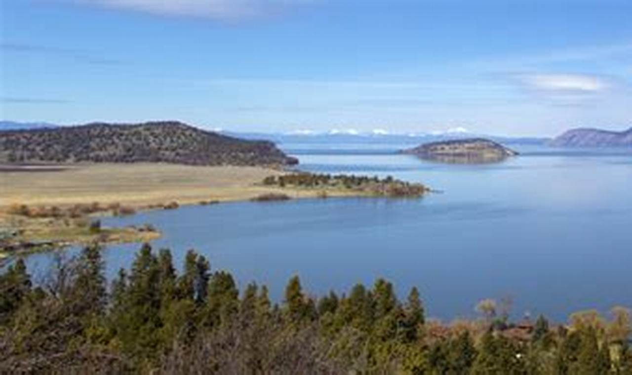 Discover Klamath Lake Oregon: A Natural Wonder | Living in Oregon: Moving Tips, Cost of Living & Best Cities