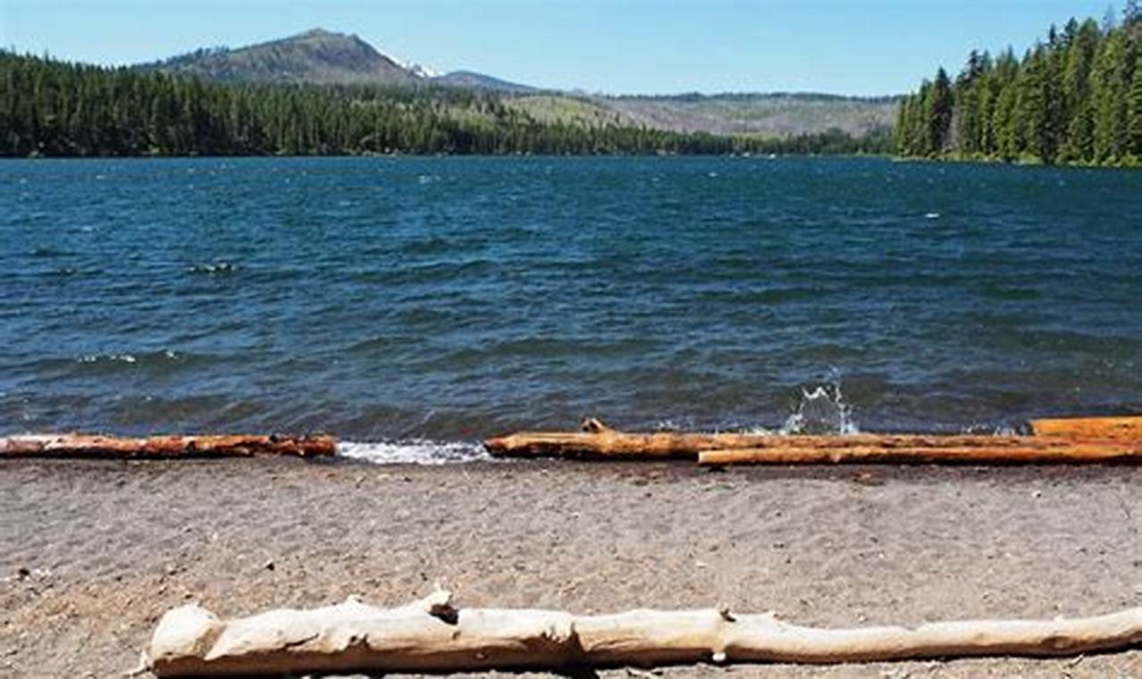 Your Suttle Lake Oregon Weather Guide & Tips! | Living in Oregon: Moving Tips, Cost of Living & Best Cities