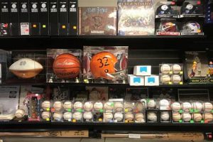 Card Shops Portland Oregon | Living in Oregon: Moving Tips, Cost of Living & Best Cities