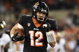 Beavers in the NFL: Oregon State Football Players' Pro Impact | Living in Oregon: Moving Tips, Cost of Living & Best Cities